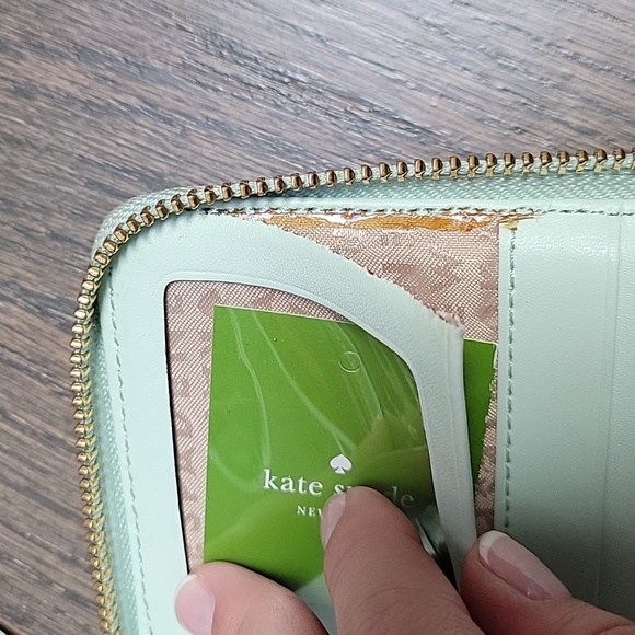 Kate Spade mint green wallet - Picture 3 of 3